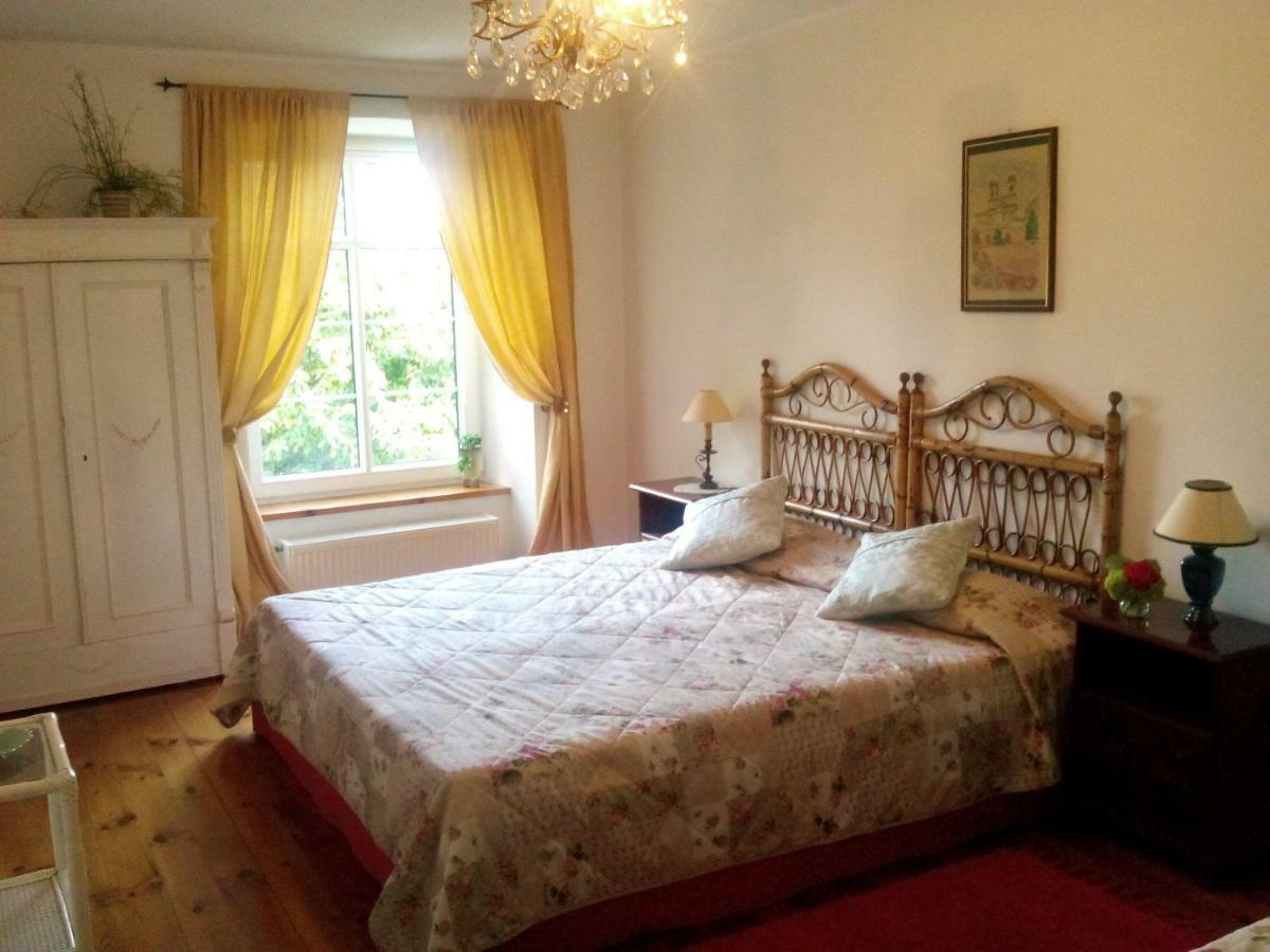 Dwor Mulawki Villa Bagian luar foto