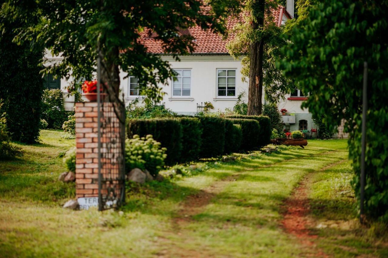Dwor Mulawki Villa Bagian luar foto